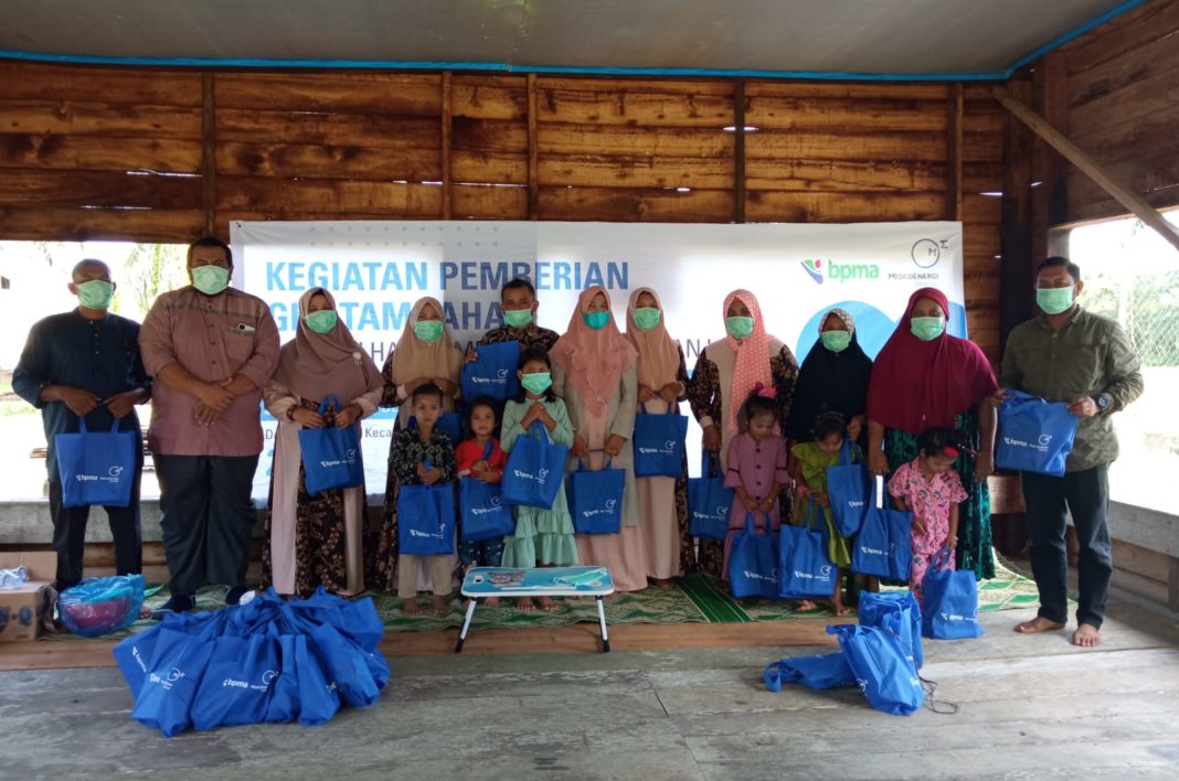 Balita dan Ibu Hamil Dibagikan Makanan Bergizi