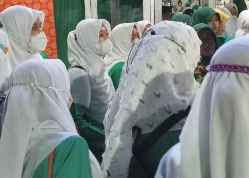 Suasana Kongres Fatayat NU Memanas, Peserta Kongres dipersulit Mendapatkan Kokarde
