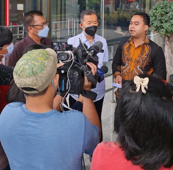 Hilang Tanah Depan Mal Thamrin City Senilai Ro30 M, Kakek 78 Tahun Laporkan Hakim MA dan Panitera ke KPK