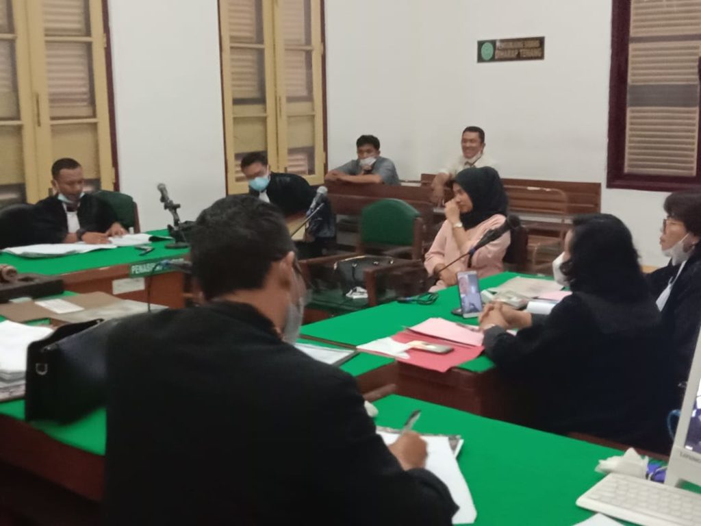 Majelis Hakim Minta JPU Hadirkan Nawal Lubis ke Pengadilan