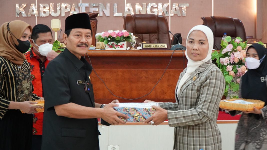Rapat Paripurna DPRD Langkat
