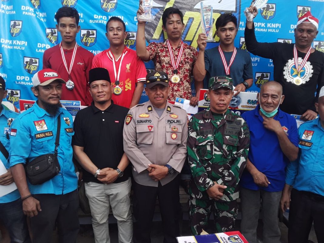 Lomba Sampan Piala KNPI Sumut