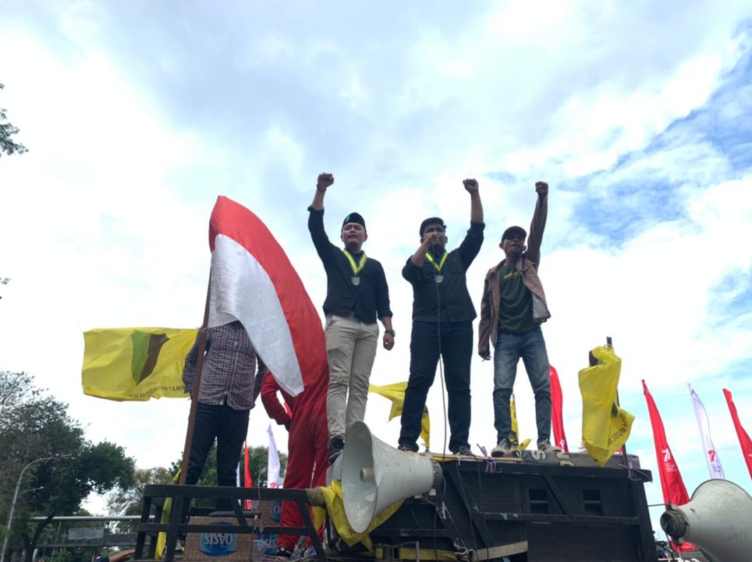 Kecewa BBM tetap naik, PB SEMMI ajak rakyat demonstrasi.