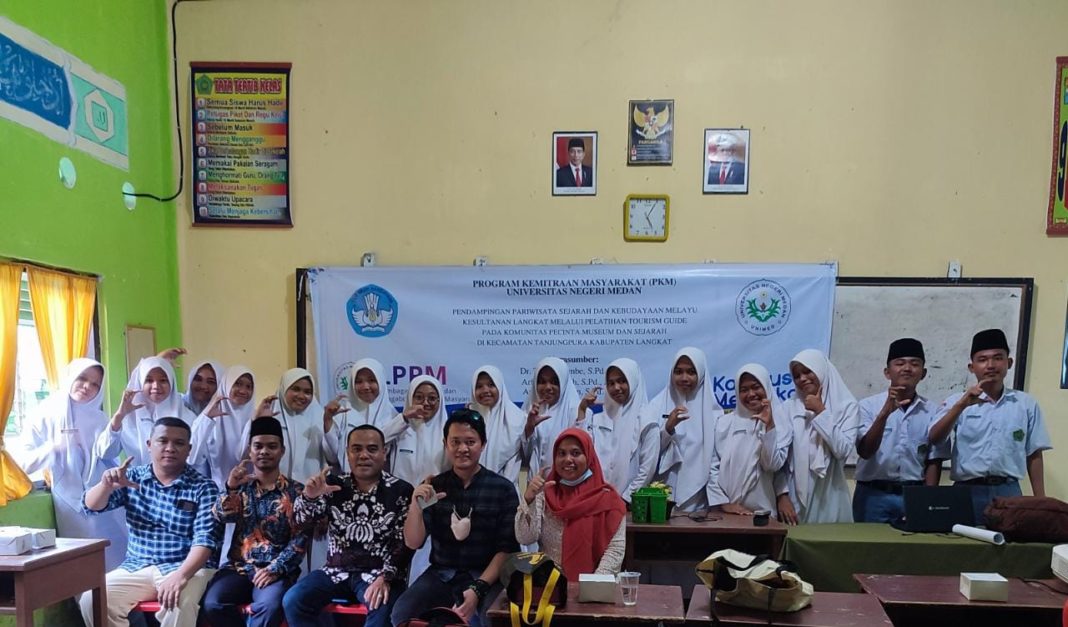 Wisata Sejarah Kecamatan Tanjung Pura