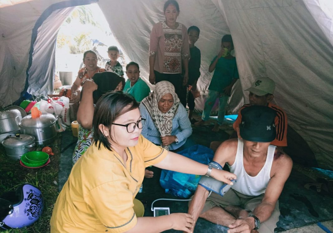 Dinkes Batu Bara Beri Pelayanan Kesehatan Terhadap Masyarakat Terdampak Banjir