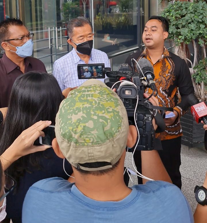 Kakek Herman Minta Tolong KPK Pantau Terus Oknum Hakim MA