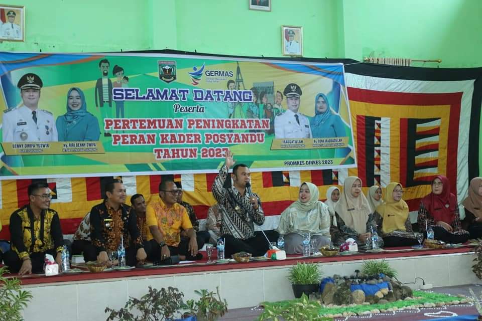 Bupati Benny Dwifa
