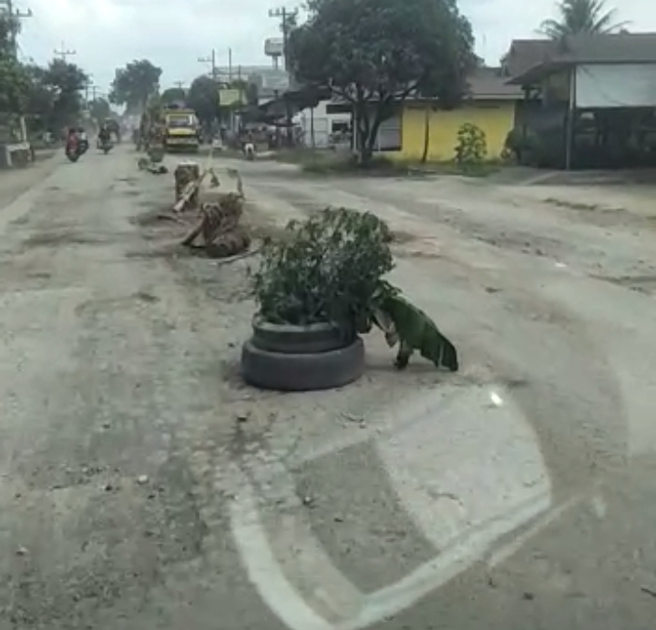 Viral Jalan Rusak di Langkat