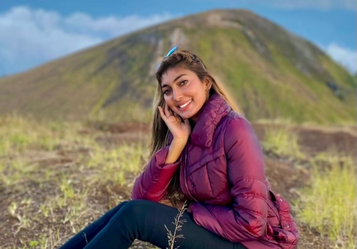 Model Cantik Asal Indonesia Berdarah India, Dwi Nathan