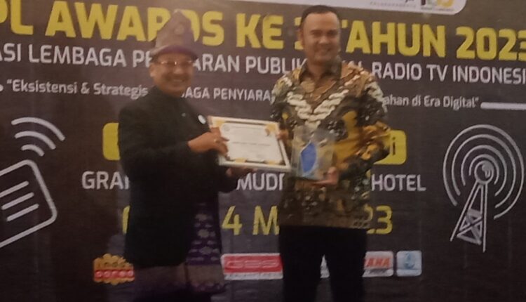 Bupati dan Kadis Kominfo Sijunjung