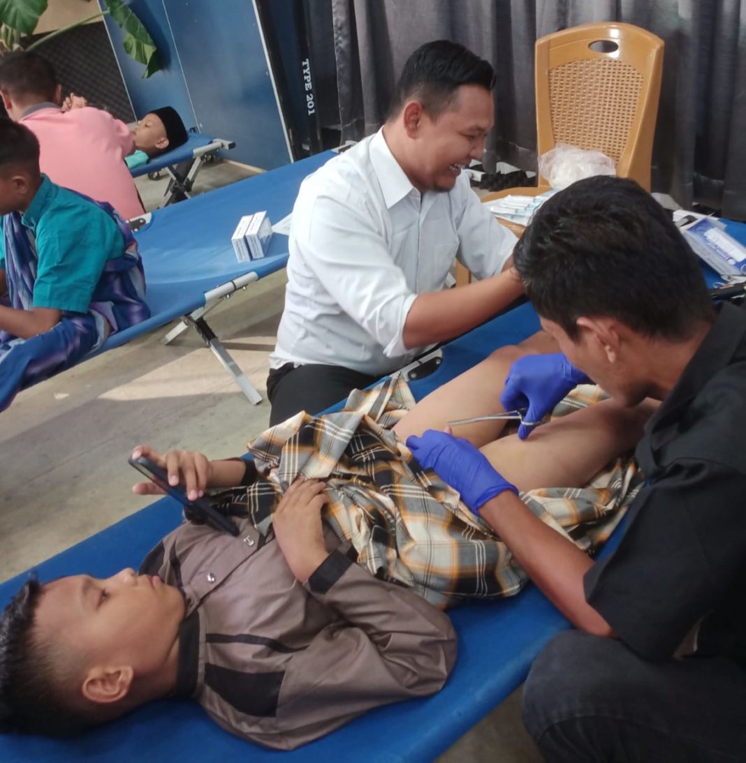 300 Anak Ikuti Sunat Massal Gratis