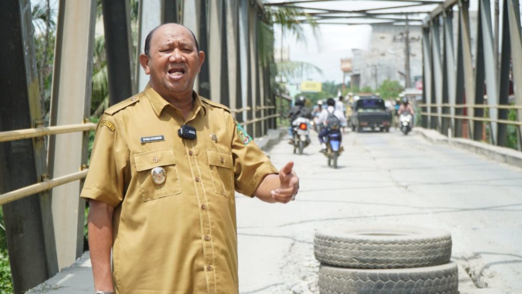 Jembatan Batang Serangan rusak