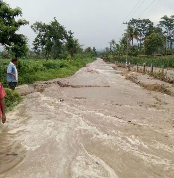 Jalan Penghubung Antar Kecamatan di Kabupaten Karo terputus