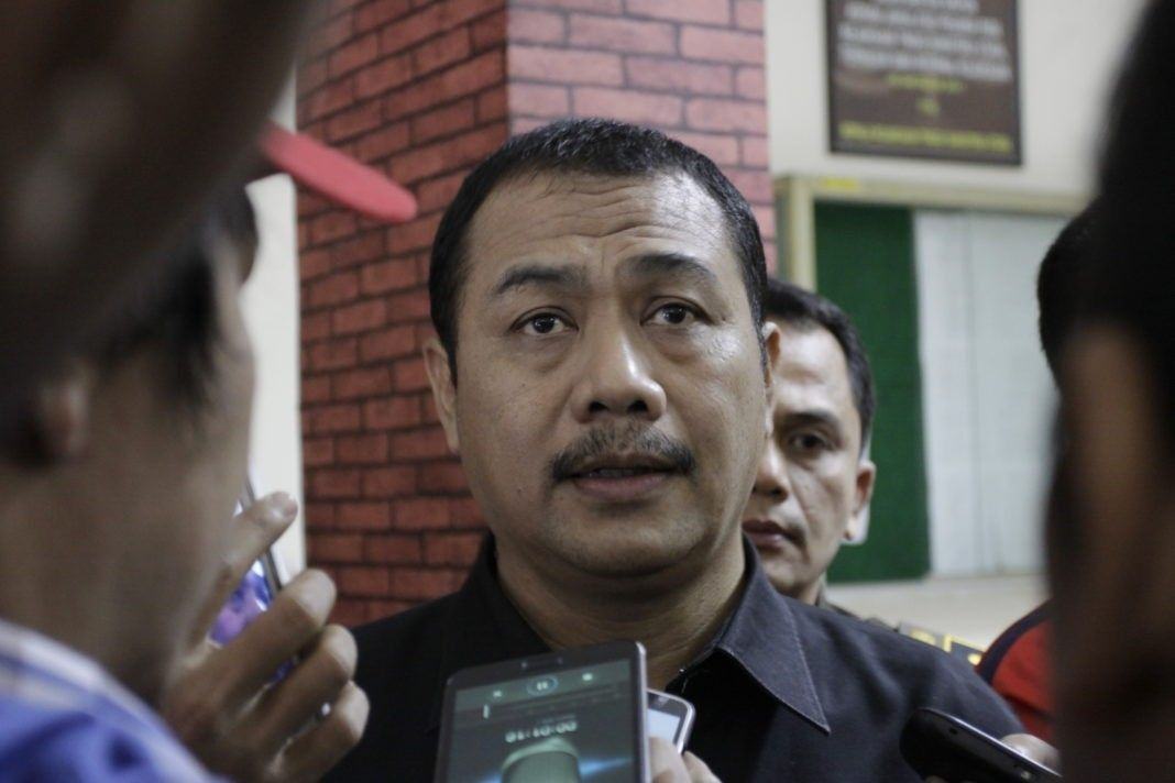 Yogoy/ Asisten Intelijen Kejatisu Nanang Sigit Wiryanto, saat memberikan keterangan terkait penangkapan Zulkarnain (55)