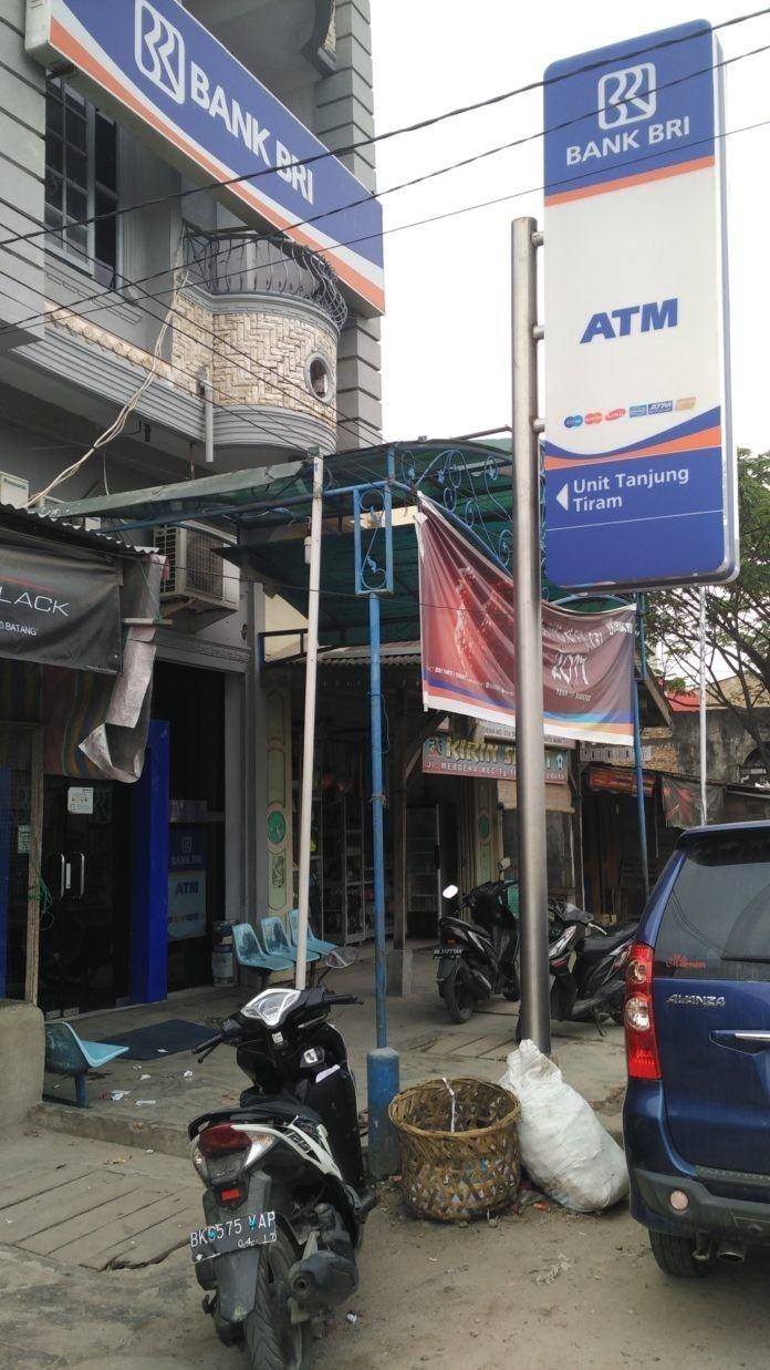 Warga Tanjung Tiram mengeluhkan ATM BRI Kosong Sabtu dan Minggu