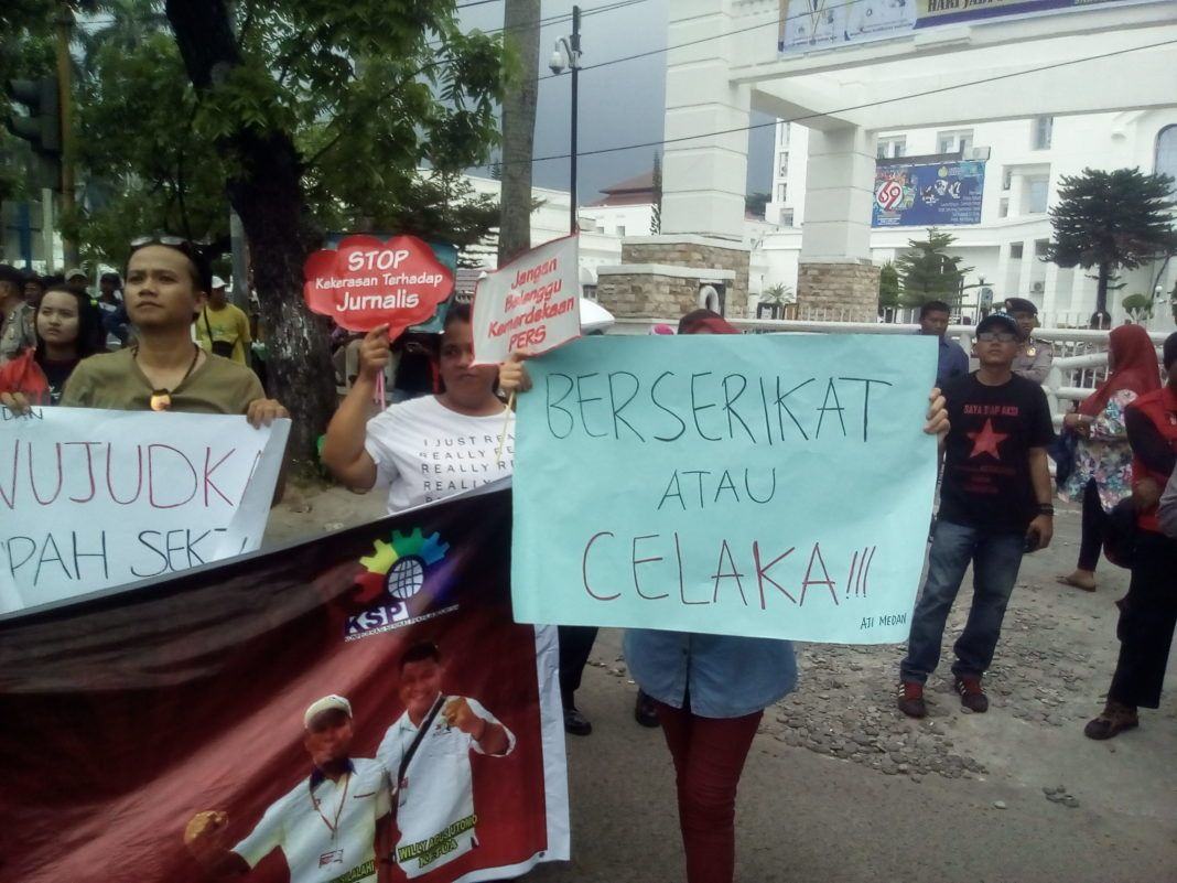 Demo Buruh Medan bersatu
