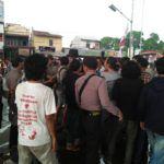 Demo Buruh Medan, Mahasiswa Hampir Ricuh di Simpang Pos (4)
