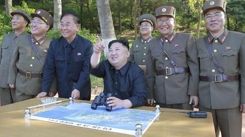 Foto: Kim Jong-un sengaja melansir video uji coba tersebut untuk membuat Amerika Serikat takut. (KCNA/via Reuters)
