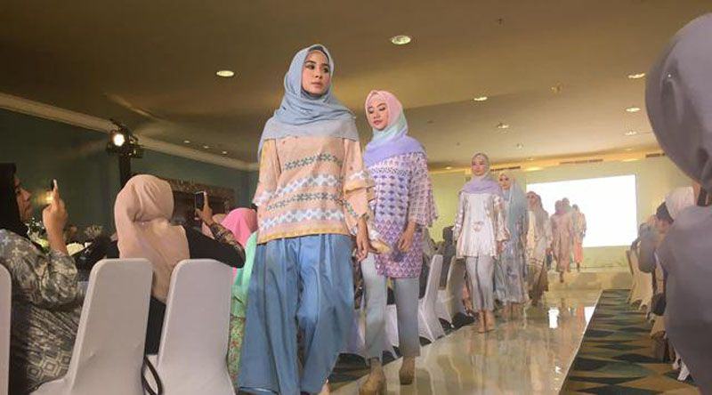 Berbagai tren baju Lebaran dihadirkan oleh desainer modest wear tanah air dalam acara bertajuk Hijup Ramadhan Festival.