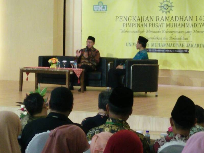 Menteri Agama Lukman Hakim Saifuddin pada acara Pengkajian Ramadhan 1438H Pimpinan Pusat Muhammadiyah di Kampus Universitas Muhammadiyah Jakarta, Ciputat, Senin (5/6).