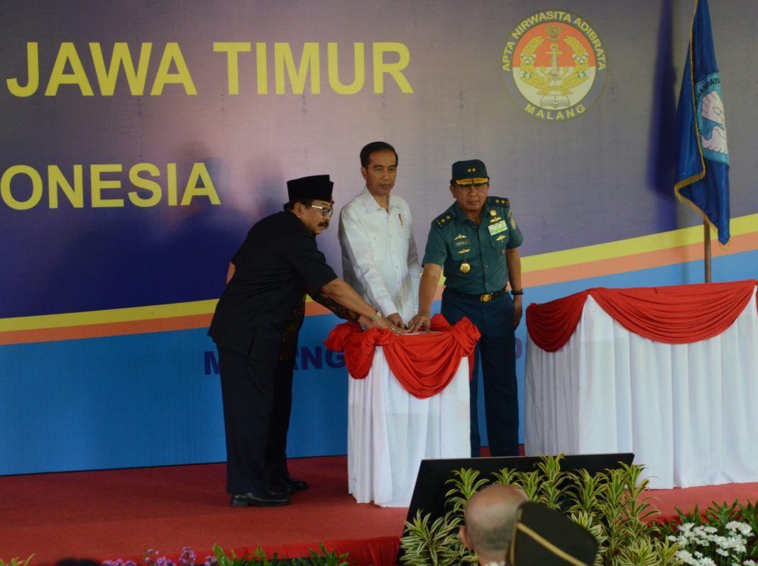 Presiden Jokowi meresmikan SMA Negeri Taruna Nala