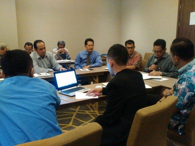 Foto: Kepala Departemen Penyidikan Sektor Jasa Keuangan A Kamil Razak pada Focussed Group Discussion (FGD) tentang persoalan penyelenggaraan ibadah umrah di Jakarta, Rabu (14/6).