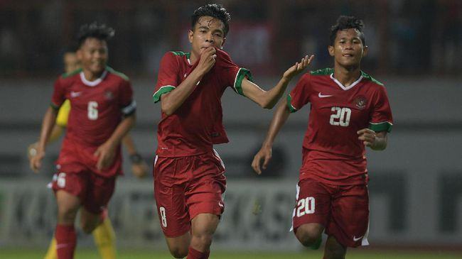 Foto: Timnas Indonesia U-16 bermain imbang 1-1 melawan Vietnam di Stadion Hoa Xuan, Da Nang, Vietnam, Jumat (16/6).