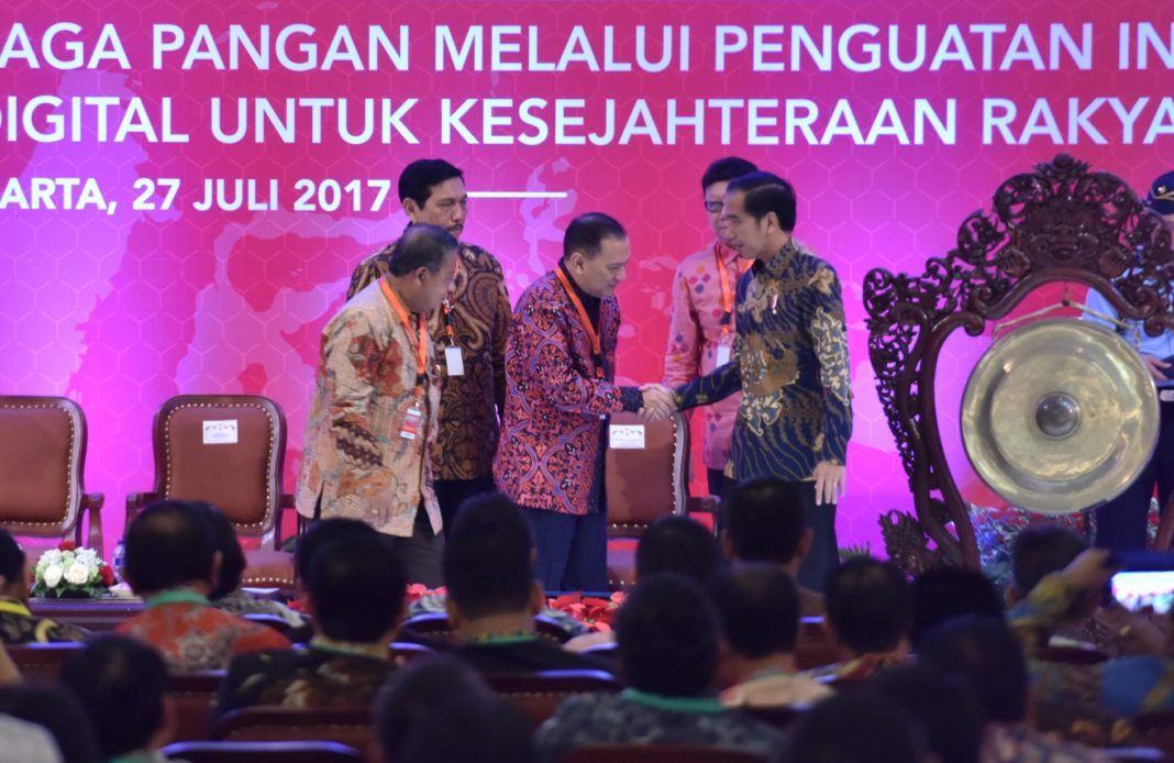 Foto: Presiden Jokowi saat membuka Rakornas Pengendalian Inflasi Tahun 2017, di Hotel Grand Sahid Jaya, Jakarta Pusat, Kamis (27/7).