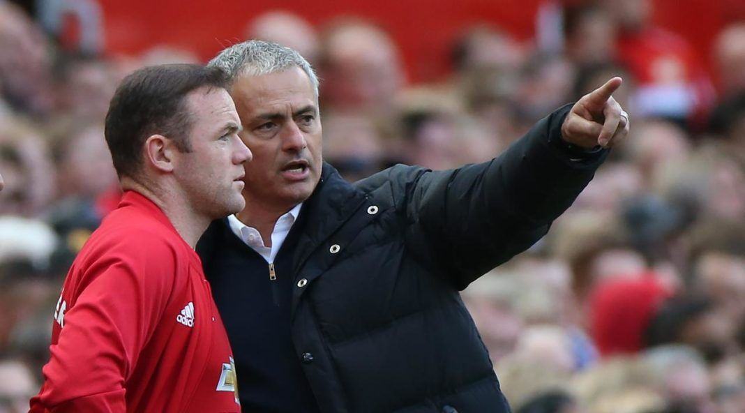 Jose Mourinho dan Wayne Rooney (Scott Heppell / AFP)