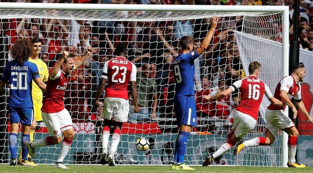 Arsenal menang 4-1 atas Chelsea lewat adu penalti pada laga Community Shield 2017 yang berlangsung di Stadion Wembley, Minggu (6/8). (AP Photo/Frank Augstein)