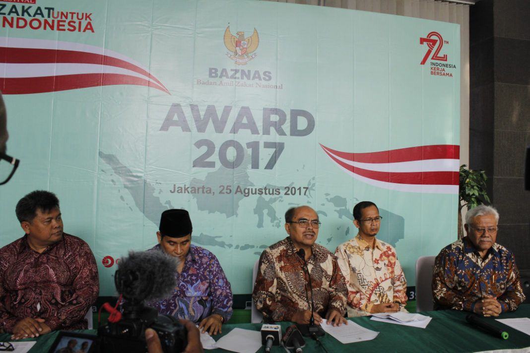 Foto: Ketua Baznas Bambang Sudibyo saat Jumpa Pers Baznas Award 2017.