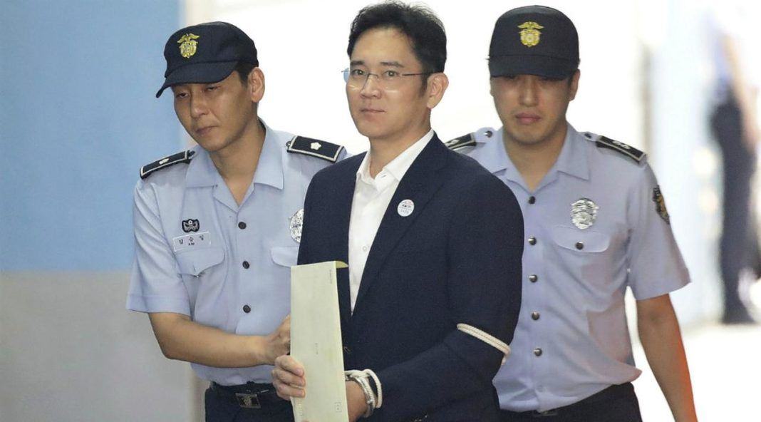 Bos Samsung Lee Jae-young menerima hukuman 5 tahun penjara setelah terbukti melakukan penyuapan. (Chung Sung-Jun/Pool Photo via AP)