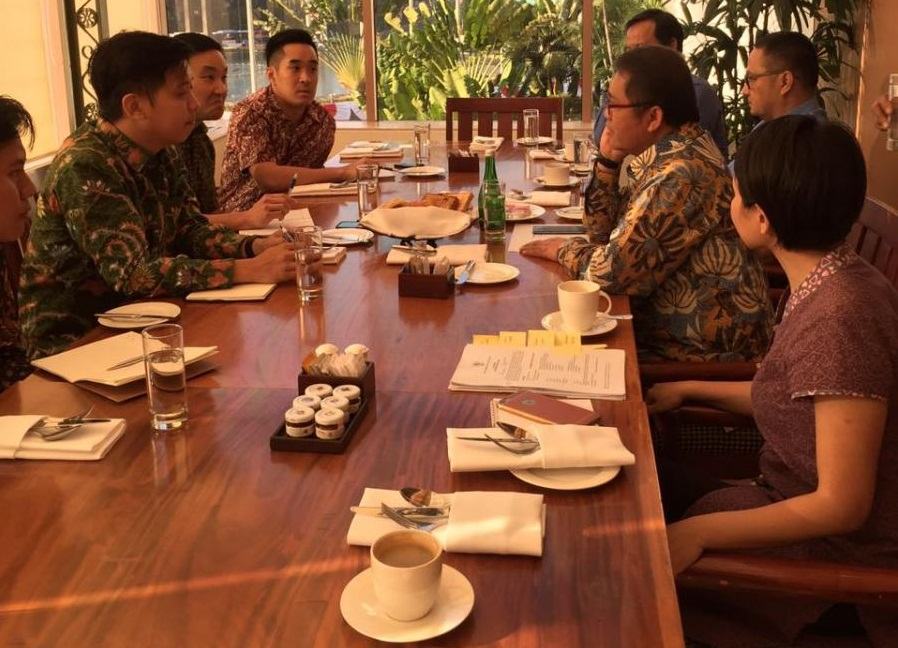 Foto: Menkominfo Rudiantara bertemu dengan perwakilan Facebook Asia Pasifik di Hotel Grand Hyatt, Jakarta, Rabu (2/8).