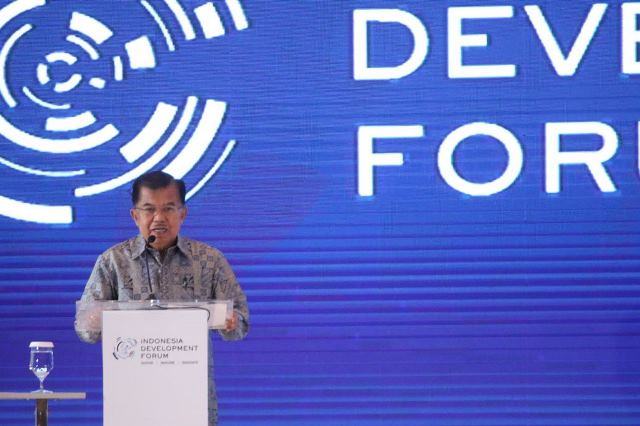 Foto: Wapres Jusuf Kalla membuka Indonesia Development (IDP) Forum 2017 di Jakarta, Rabu (9/8)