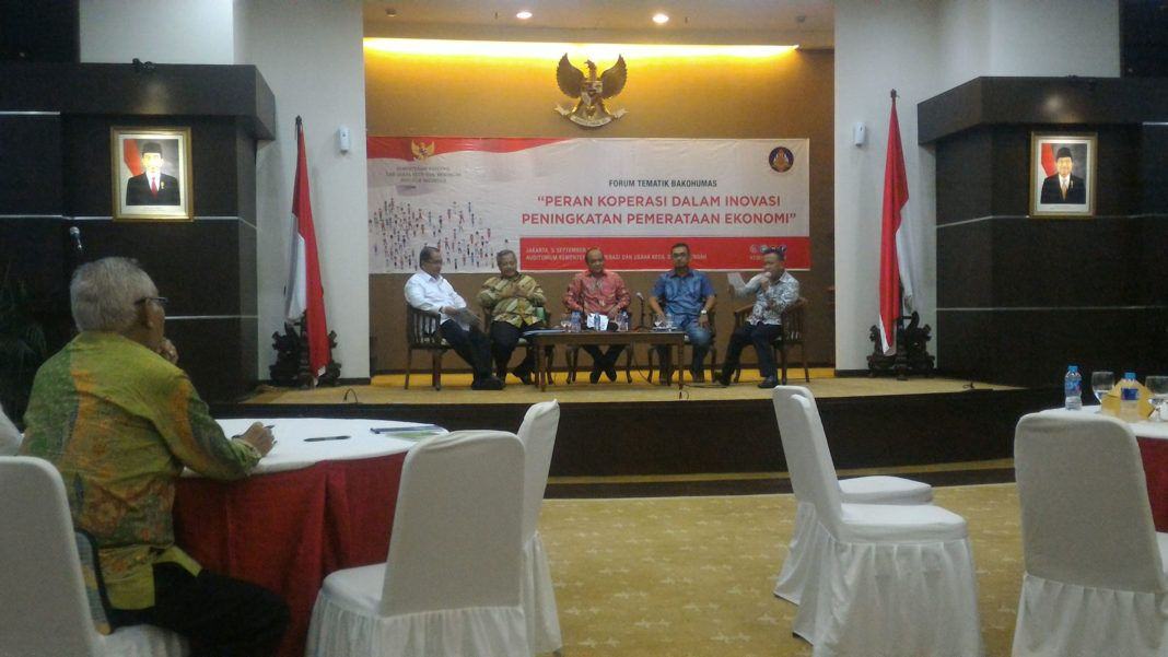Suasana diskusi Forum Tematik Badan Koordinasi Kehumasan (Bakohumas) di Auditorium Kemenkop UKM, Jakarta, Selasa (5/9) pagi.