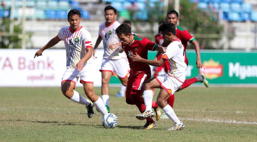 Foto: Pemain Timnas Indonesia U-19, Egy Maulana Vikri, saat pertandingan melawan Brunei Darussalam di Stadion Thuwunna, Rabu, (13/9).