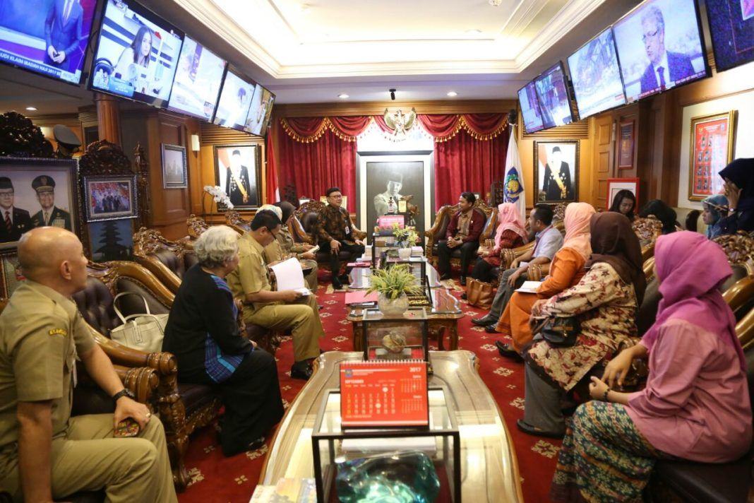 Foto: Ketua dan Komisioner KPAI bertemu dengan Menteri Dalam Negeri (Mendagri), Tjahjo Kumolo di Gedung A Kementerian Dalam Negeri (Kemendagri), Jakarta Pusat, Selasa (5/9).