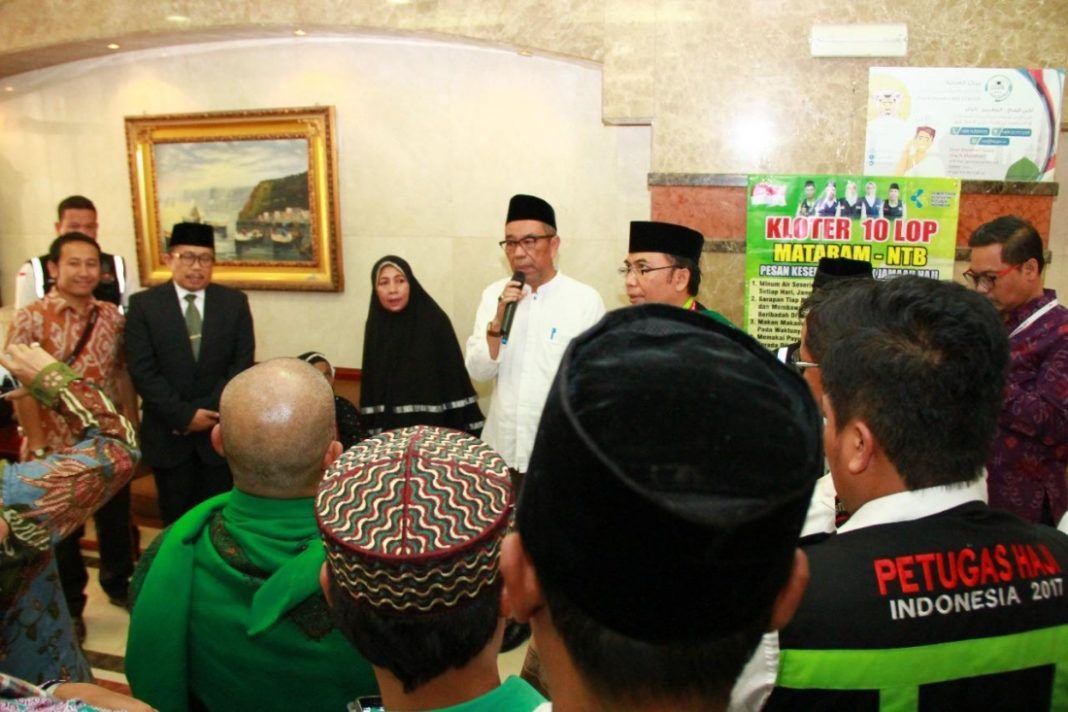 Foto: Sekjen Kemenag Nur Syam beri sambutan pada pelepasan kloter terakhir jemaah Indonesia di Madinah.