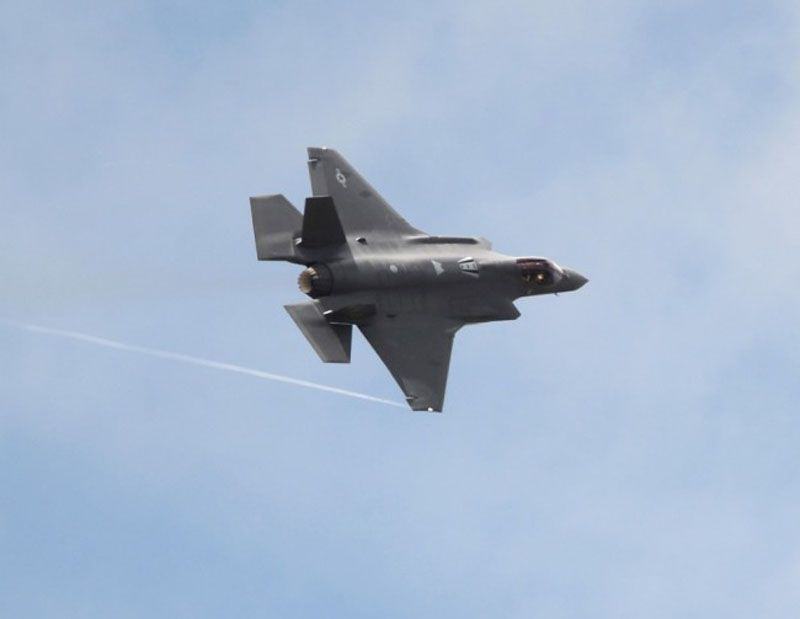 Pesawat jet tempur siluman F-35 yang diproduksi oleh Lockheed Martin (Foto: AFP).