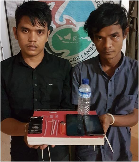Dua Pemuda Langsa, Diringkus Polisi Transaksi Sabu di Warnet