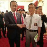 Derita Anak Yatim Gagal Paskibra, Ketemu Jokowi dan Tamu Hitam Putih