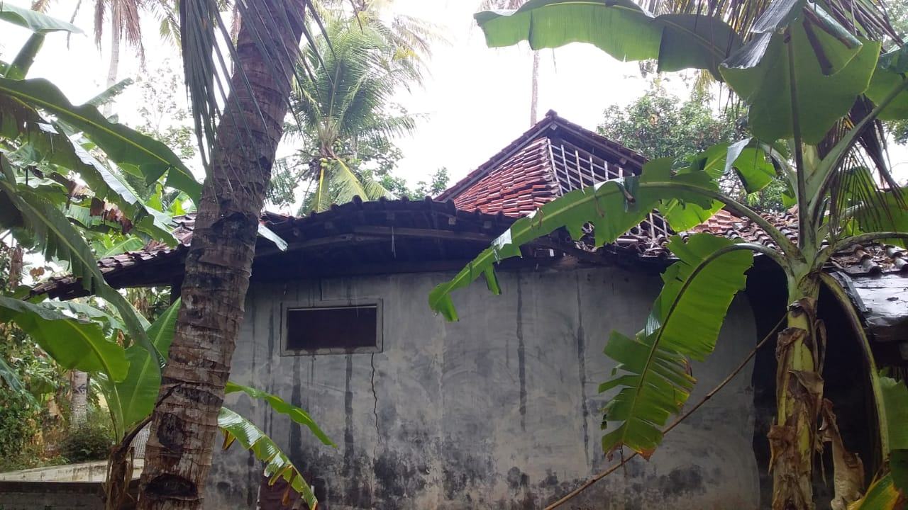 Rumah Ciamis Ambruk, Diduga Tak Sanggup Menahan Derasnya Hujan