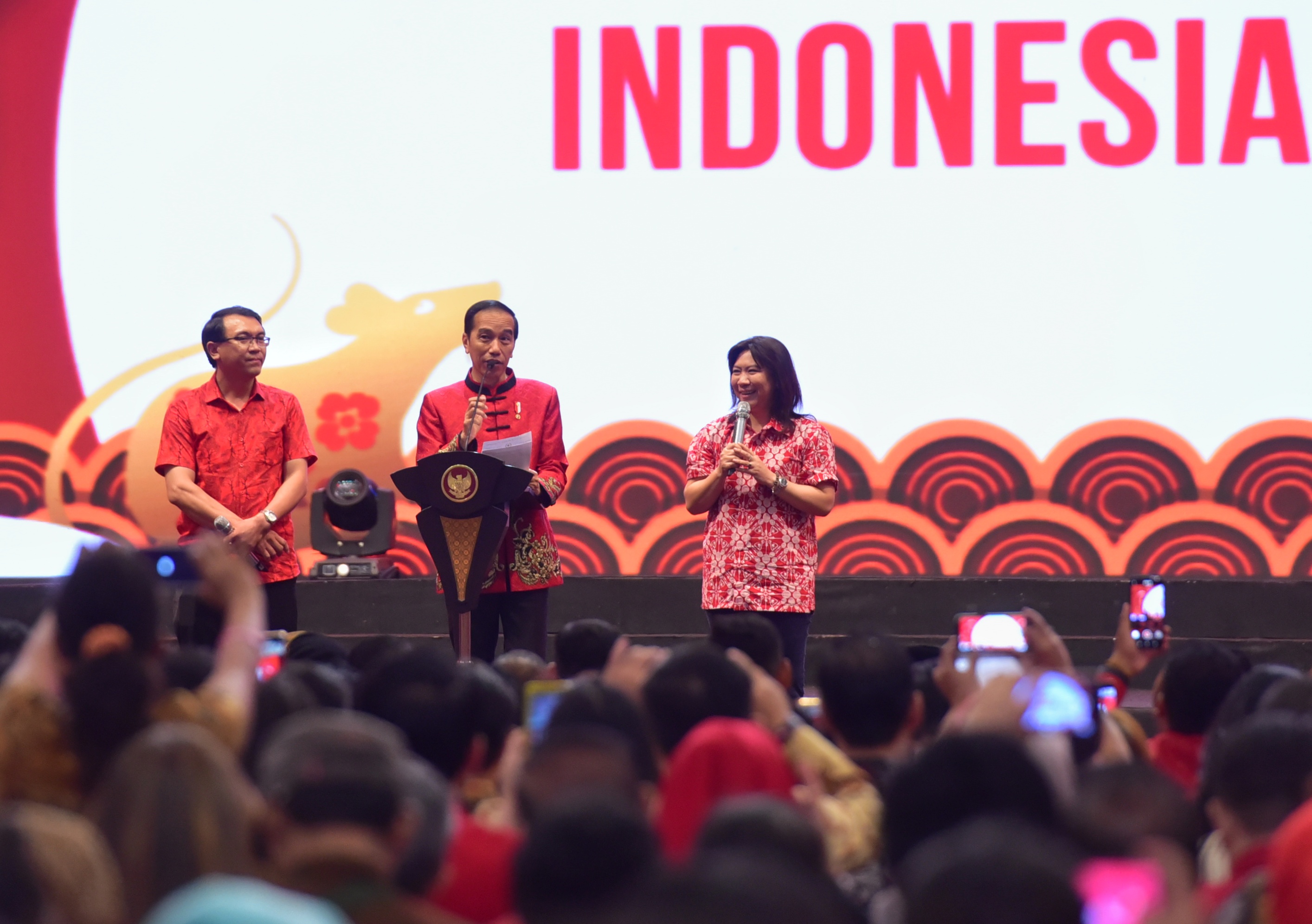Perayaan Imlek, Jokowi Dengarkan Perjuangan Susy Susanti Saat Berjuang di Olimpiade
