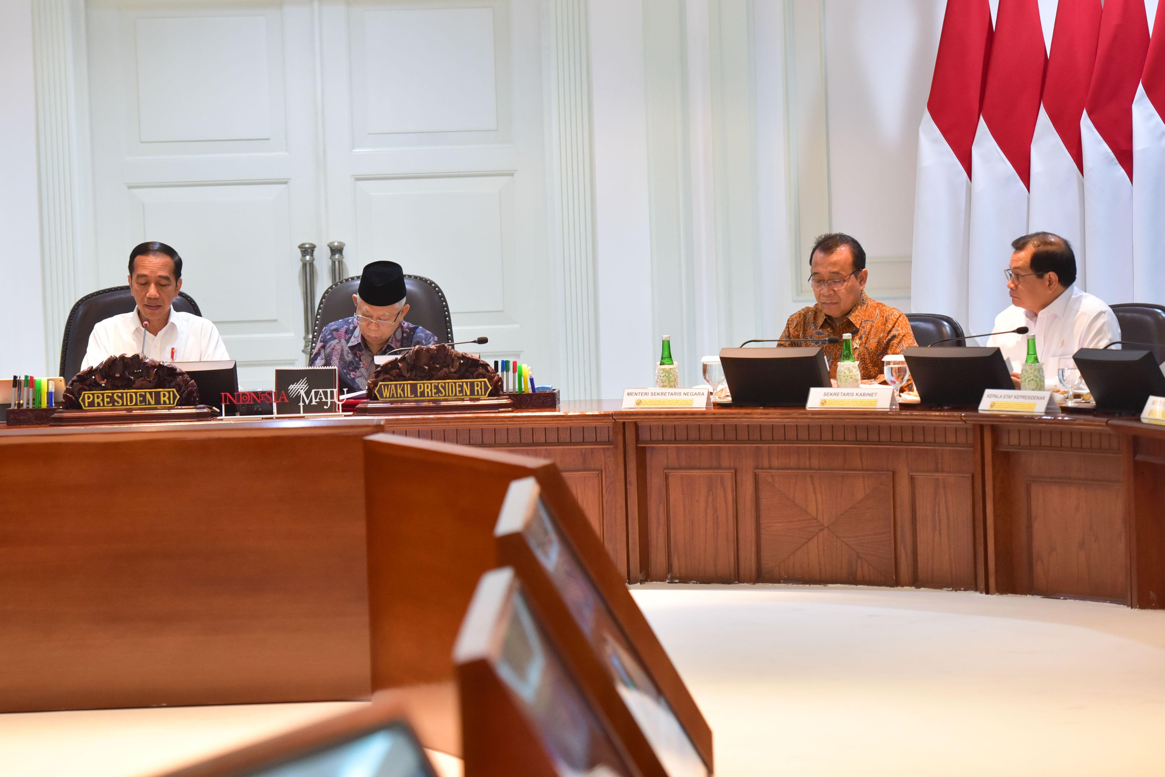 Genjot Kemudahan Berusaha, Presiden Jokowi: Naikkan Peringkat ke Ranking 40