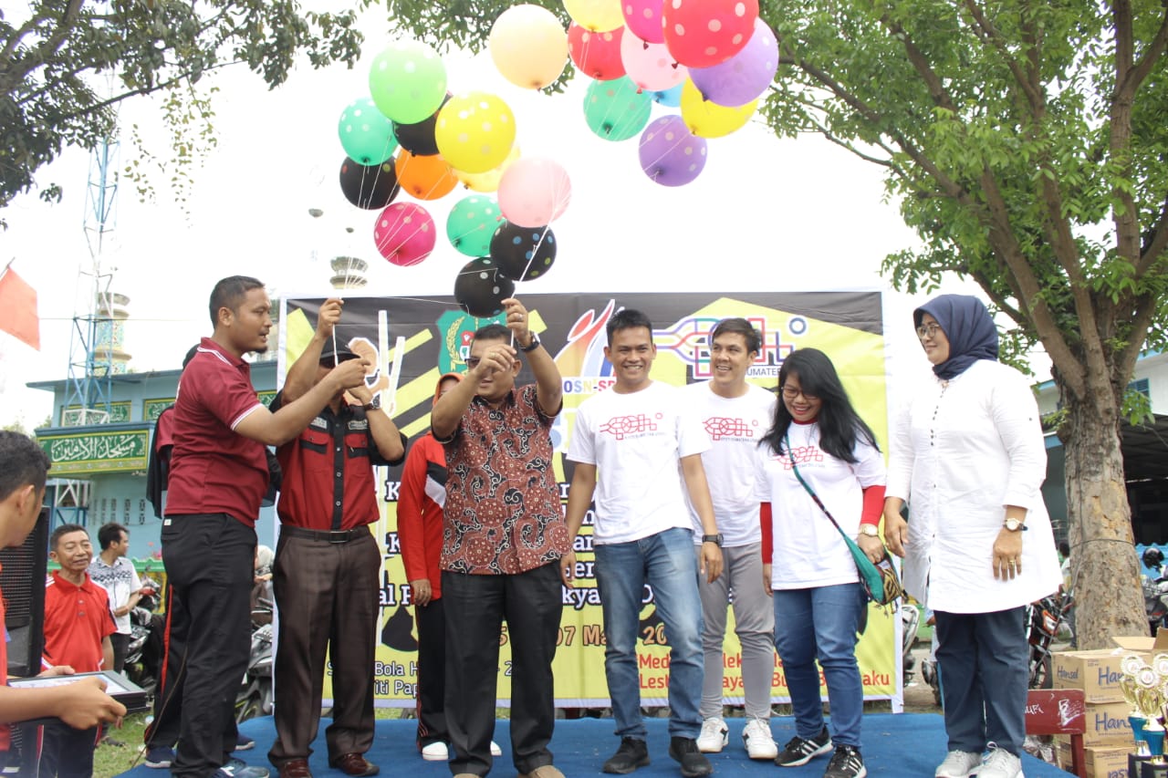 Siswa SD Medan Deli, Meriahkan Permainan Olahraga Tradisional