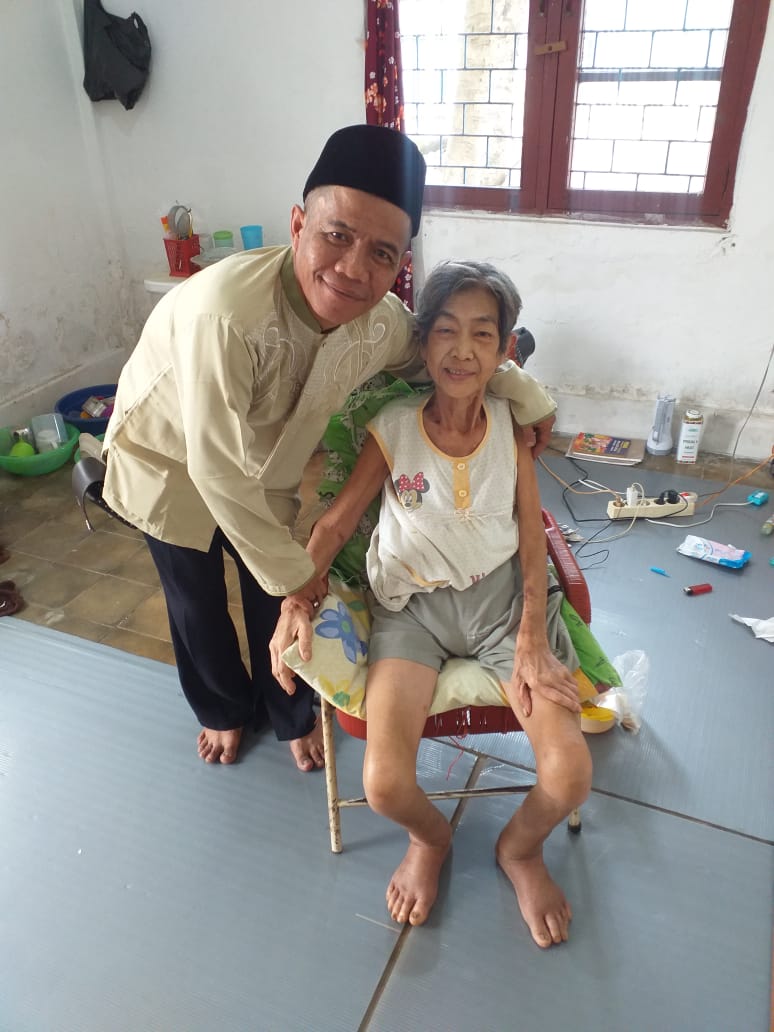 Pejuang Islam Nusantara, Bantu Warga Sakit di Tengah Wabah Corona