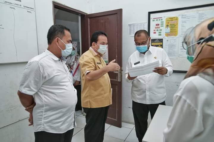 Tinjau Posko Covid-19, Akhyar Minta Dinkes Kota Medan Buat Analisis Penyebab Virus Corona