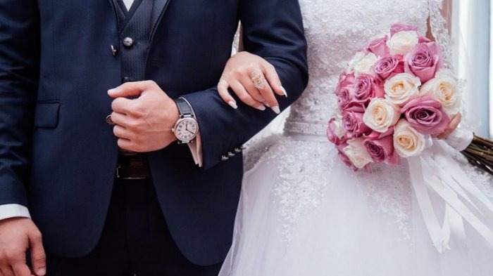 Dinilai Tak Patuhi Aturan, Pasangan ini Ditangkap Usai Melangsungkan Pernikahan