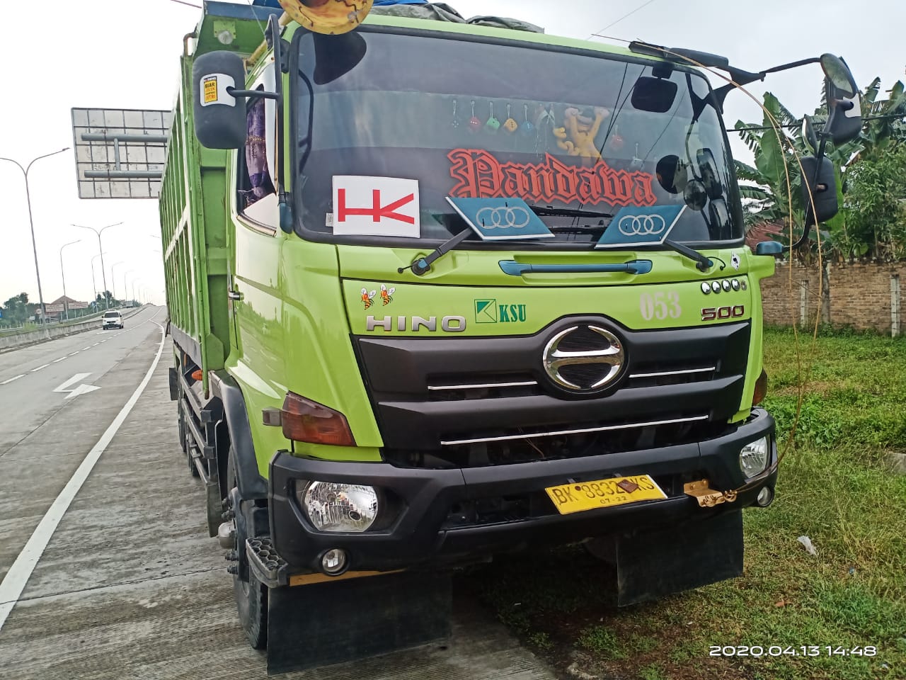 Kecelakaan di Deli Serdang, Dump Truk Hilang Kendali Tabrak Minibus