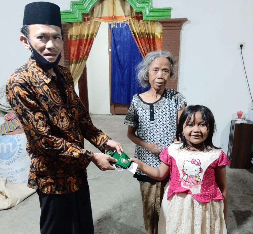 Pejuang Islam Nusantara, Bagikan 1000 Masker dan Santunan Yatim Piatu